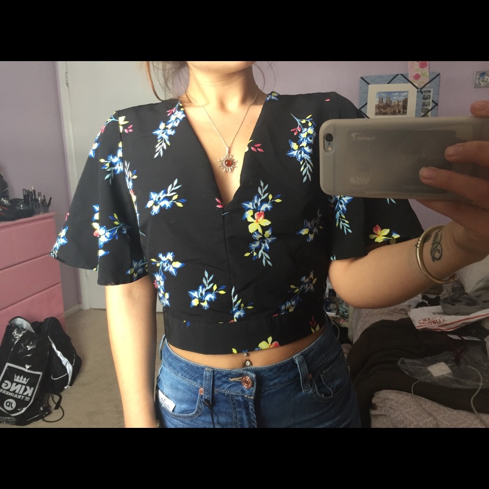 New look summer holiday crop top